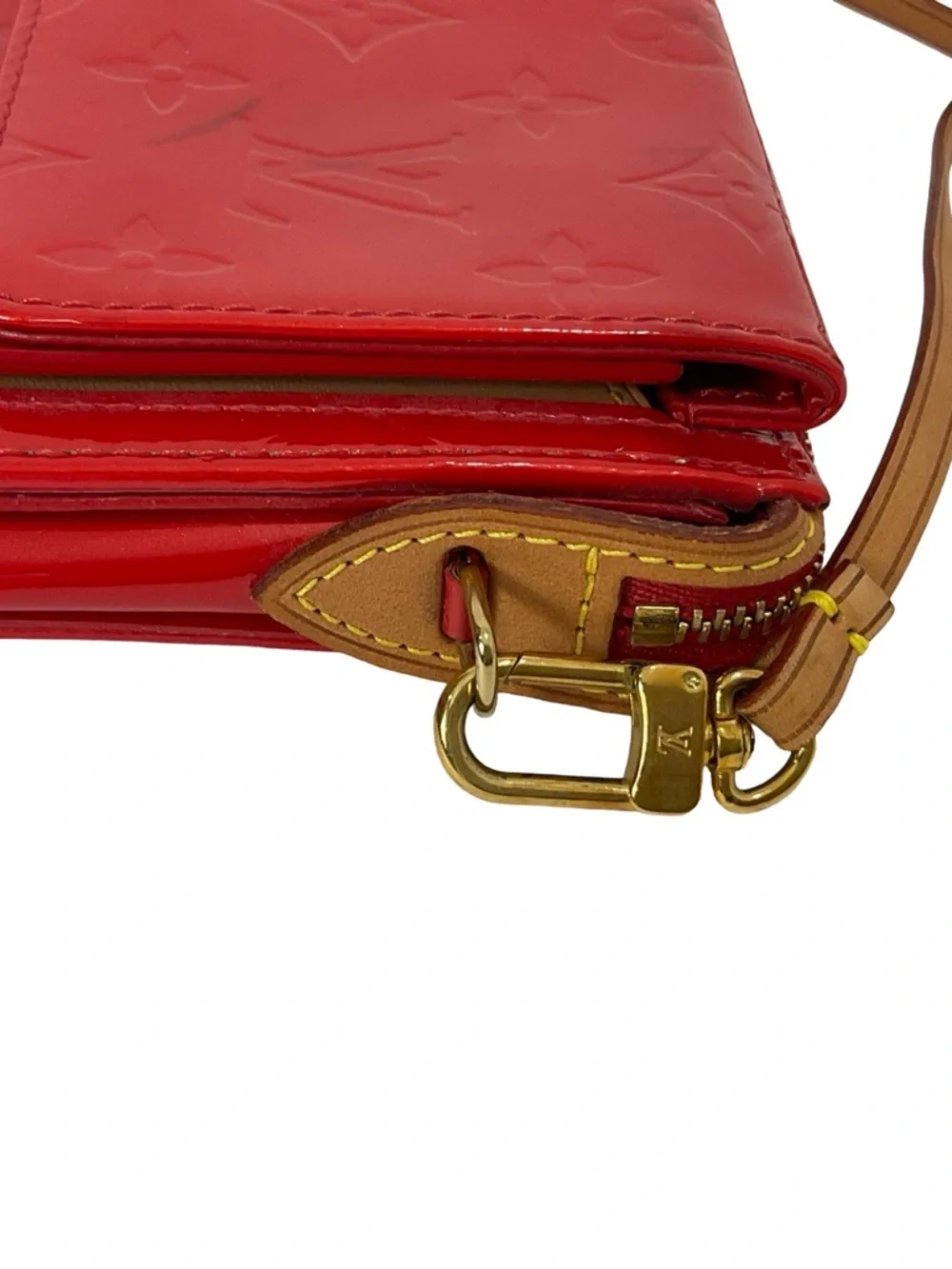 Louis Vuitton Red Monogram Vernis Mott Pochette - Picture 5 of 16